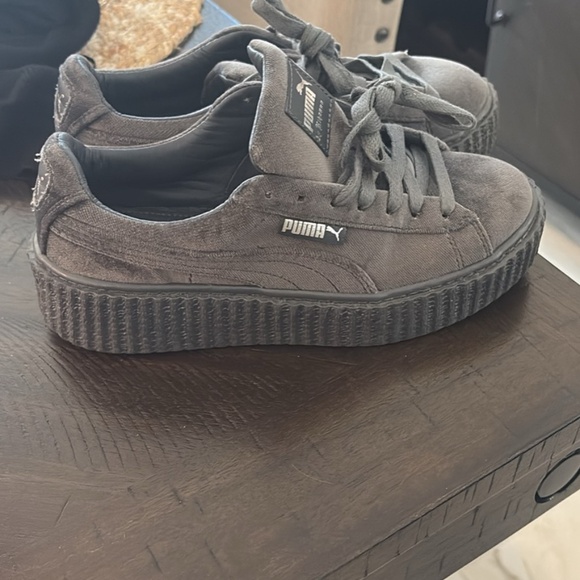 Fenty x puma creeper velvet size 6y - Picture 3 of 5